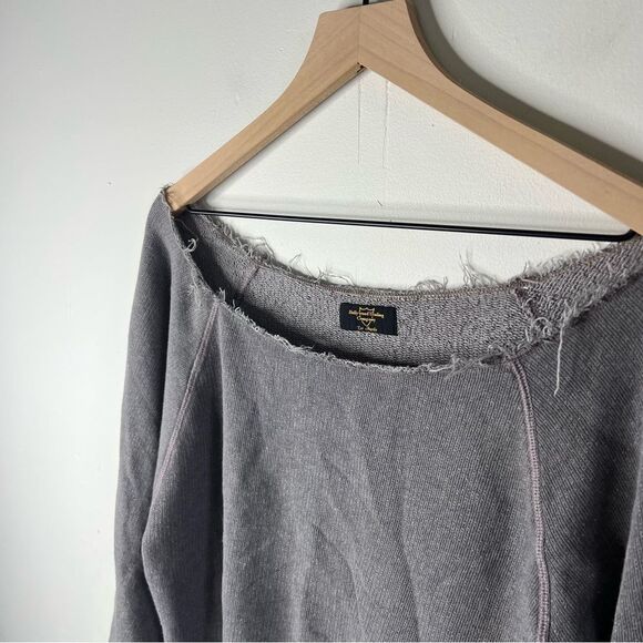 Hollywood Trading Company Gray Fringe Raw Hem Sweatshirt Large - Picture 6 of 12